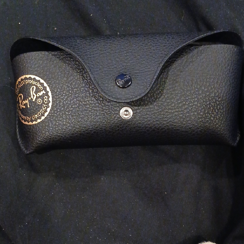 Ray-Ban Clubmaster Black Sunglasses With Case Icons Book And Glass Cloth Cleaner